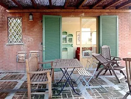 公寓 Sleeps 4 Pool Air Con 马格拉新堡